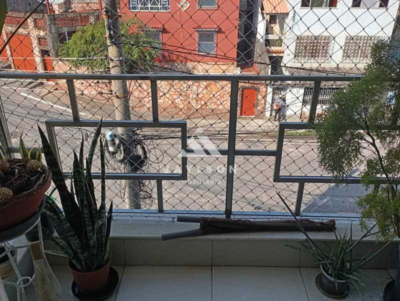 Apartamento à venda com 2 quartos, 64m² - Foto 2