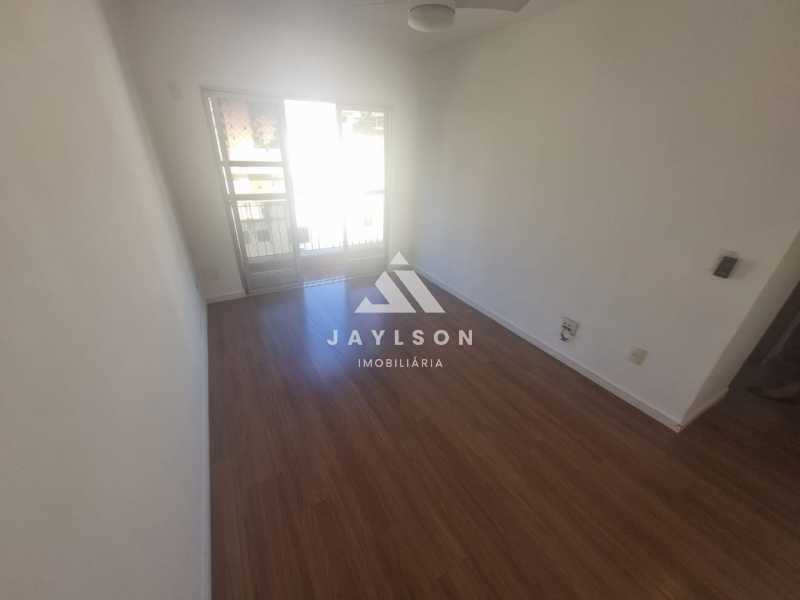 Apartamento à venda com 2 quartos, 51m² - Foto 8