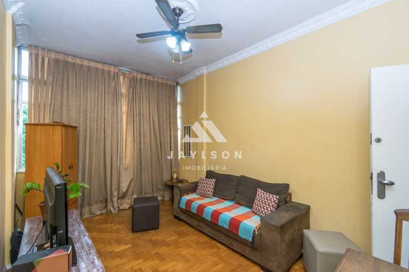 Apartamento à venda com 2 quartos, 74m² - Foto 1