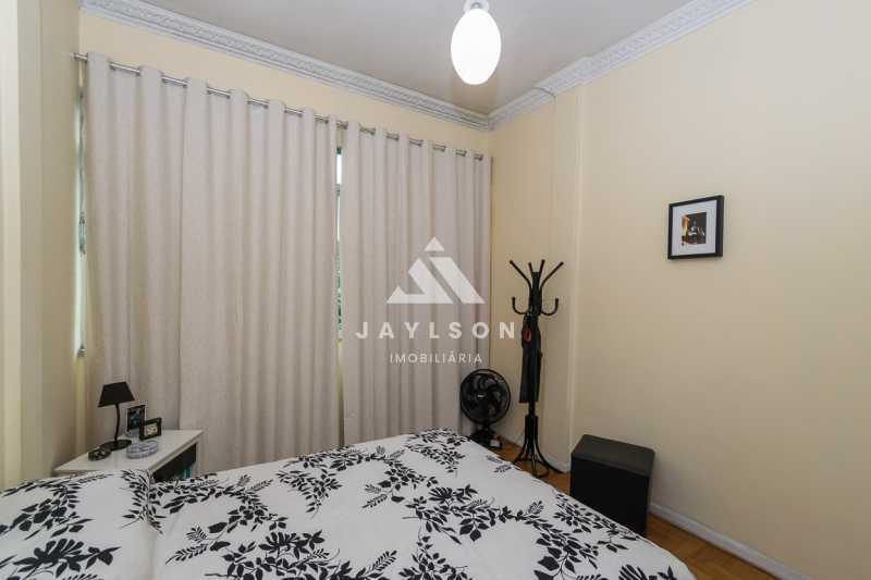 Apartamento à venda com 2 quartos, 74m² - Foto 3