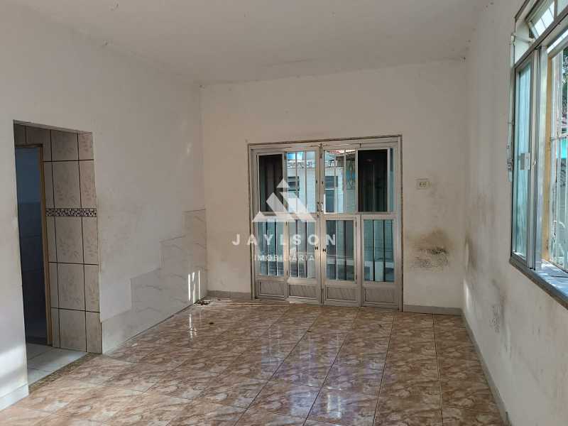 Casa à venda com 2 quartos, 70m² - Foto 10