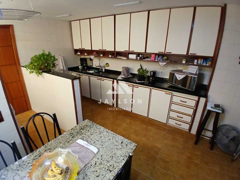 Apartamento à venda com 2 quartos, 66m² - Foto 19