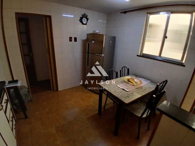 Apartamento à venda com 2 quartos, 66m² - Foto 20