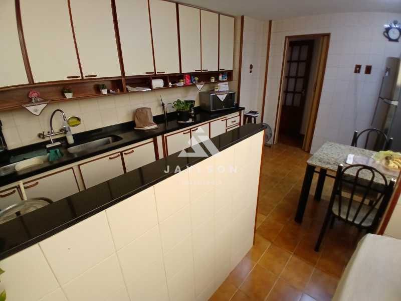 Apartamento à venda com 2 quartos, 66m² - Foto 21