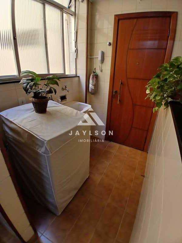 Apartamento à venda com 2 quartos, 66m² - Foto 22