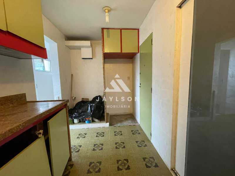 Apartamento à venda com 2 quartos, 82m² - Foto 10