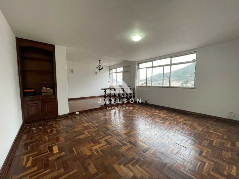 Apartamento à venda com 2 quartos, 82m² - Foto 3