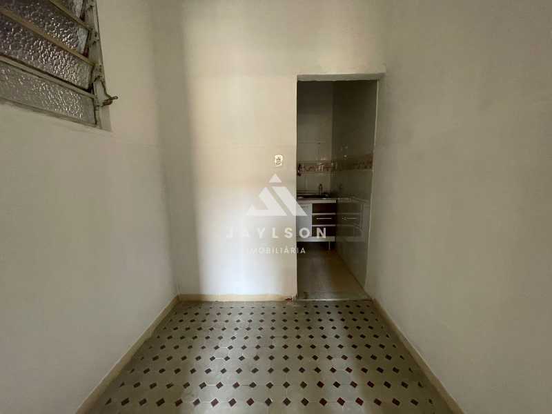 Apartamento à venda com 1 quarto, 47m² - Foto 13