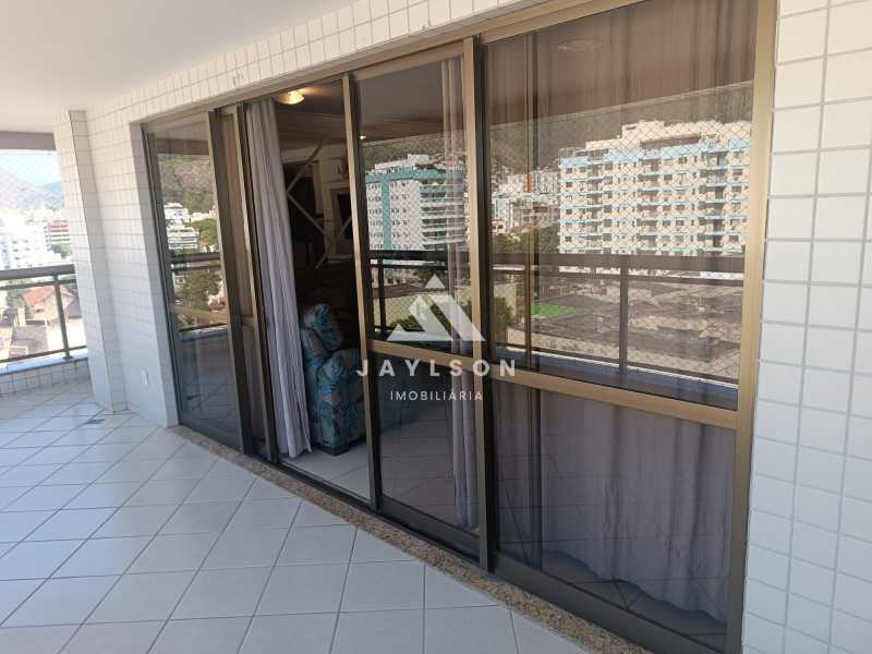 Cobertura à venda com 3 quartos, 235m² - Foto 17