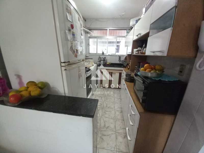 Apartamento à venda com 2 quartos, 48m² - Foto 16