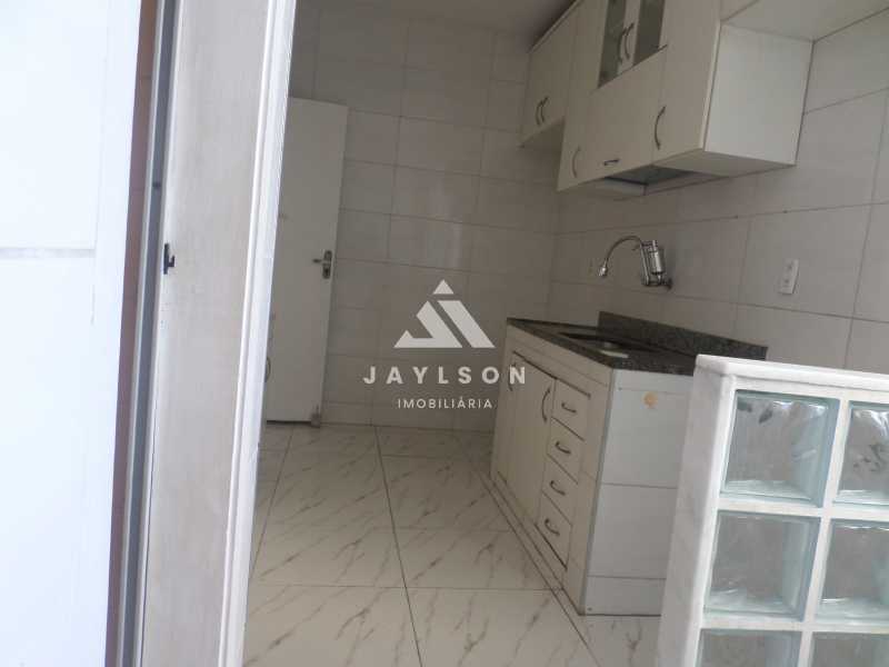 Apartamento à venda com 2 quartos, 75m² - Foto 22