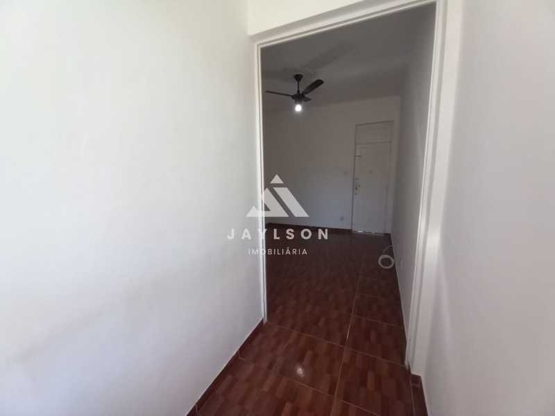 Apartamento à venda com 2 quartos, 55m² - Foto 5