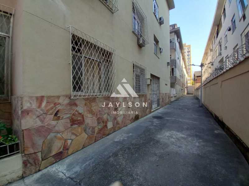 Apartamento à venda com 2 quartos, 55m² - Foto 22