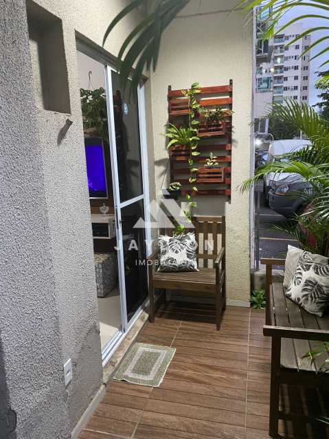 Apartamento à venda com 2 quartos, 63m² - Foto 4