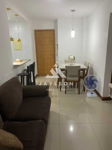 Apartamento à venda com 2 quartos, 63m² - Foto 5