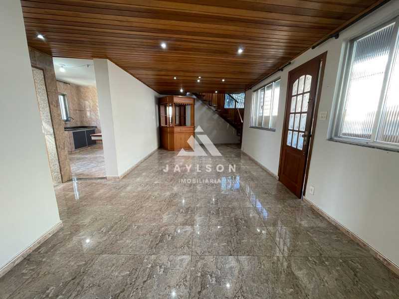 Casa de Vila à venda com 4 quartos, 131m² - Foto 5