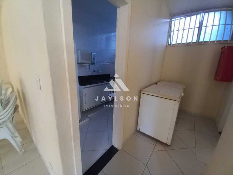 Apartamento à venda com 2 quartos, 58m² - Foto 26