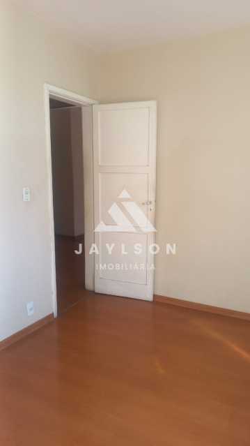 Apartamento à venda com 2 quartos, 61m² - Foto 10