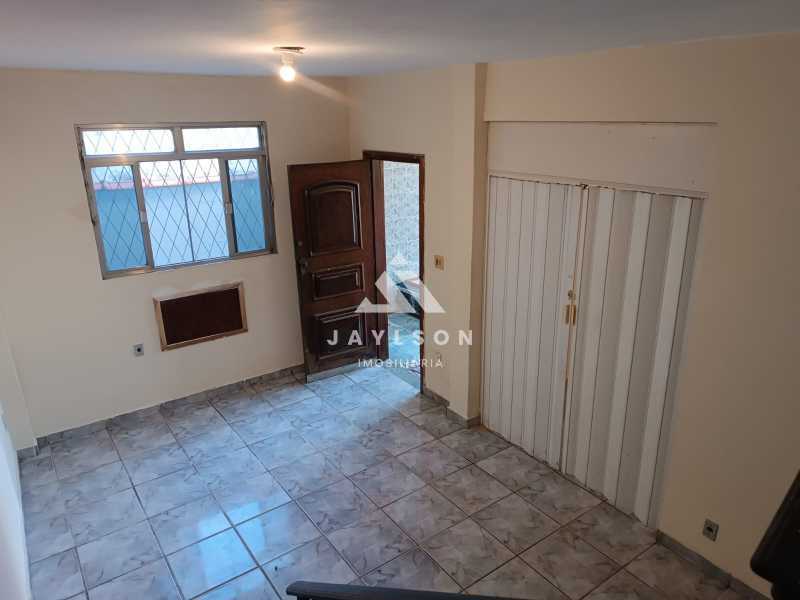 Casa à venda com 2 quartos, 150m² - Foto 8