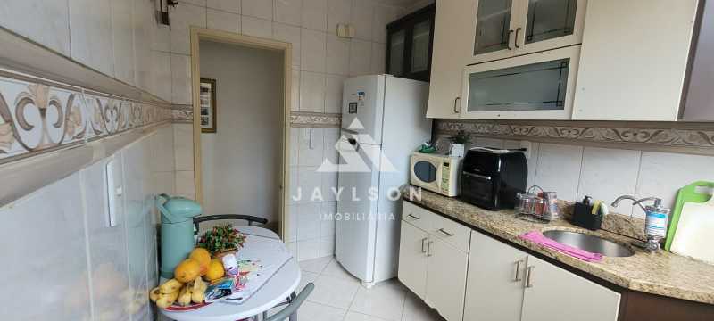 Apartamento à venda com 2 quartos, 58m² - Foto 22