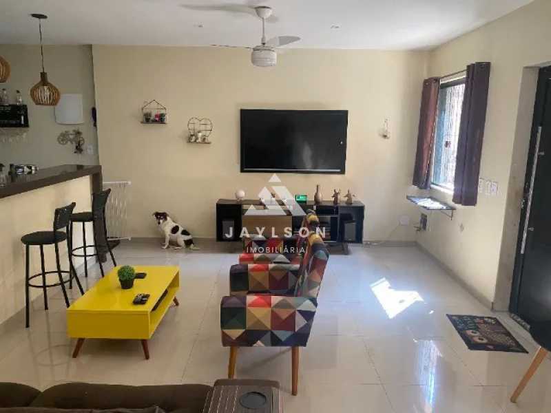 Casa de Vila à venda com 2 quartos, 140m² - Foto 4