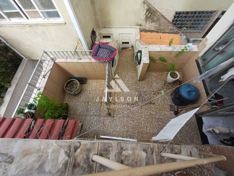 Casa à venda com 5 quartos, 80m² - Foto 30