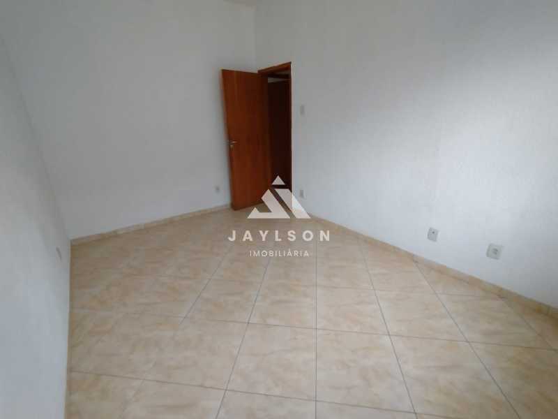 Apartamento à venda com 2 quartos, 75m² - Foto 9