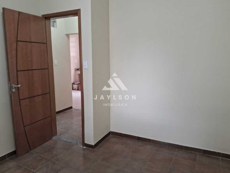 Casa de Vila à venda com 2 quartos, 85m² - Foto 11