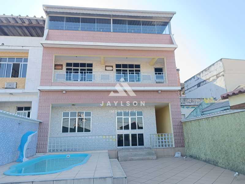 Casa à venda com 3 quartos, 190m² - Foto 1