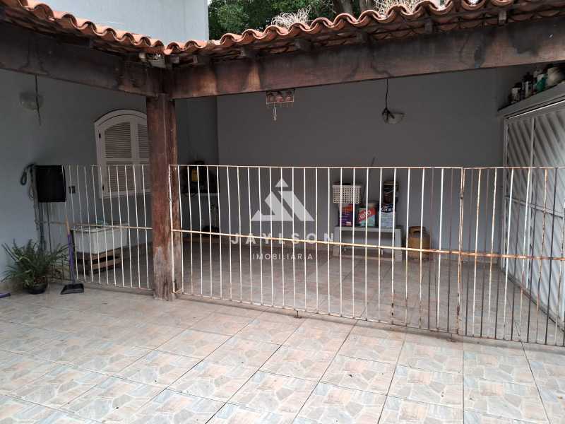 Casa à venda com 4 quartos, 327m² - Foto 25