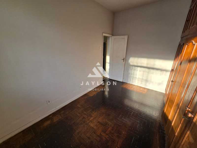 Apartamento à venda com 2 quartos, 78m² - Foto 13