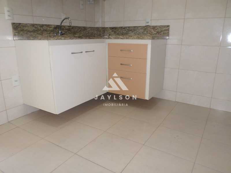 Apartamento à venda com 2 quartos, 70m² - Foto 16