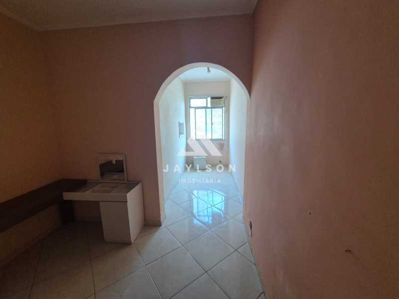 Apartamento à venda com 2 quartos, 65m² - Foto 11