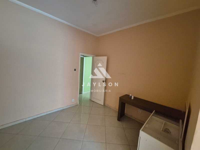 Apartamento à venda com 2 quartos, 65m² - Foto 13