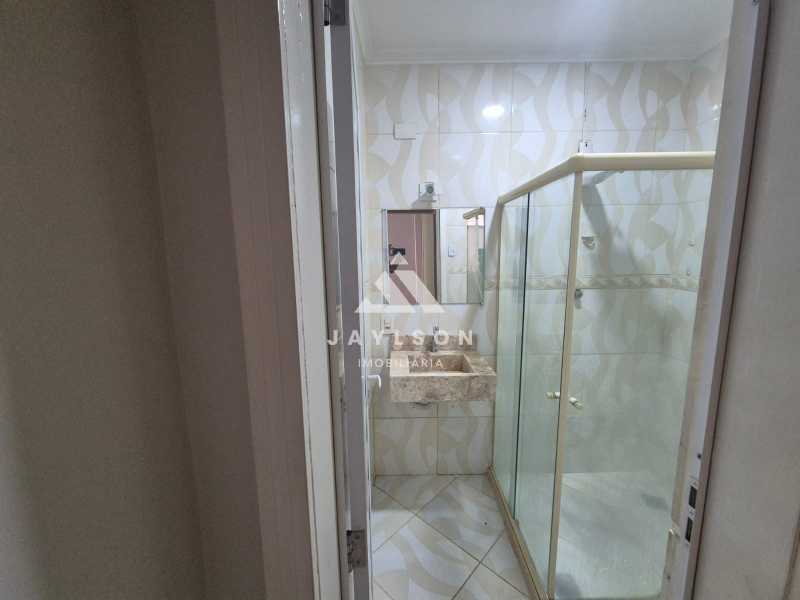 Apartamento à venda com 2 quartos, 65m² - Foto 17