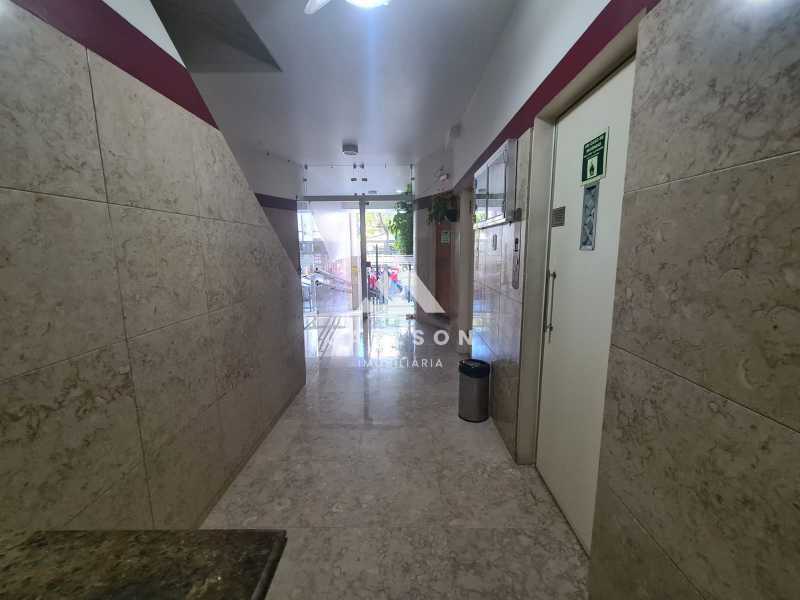 Apartamento à venda com 1 quarto, 37m² - Foto 1