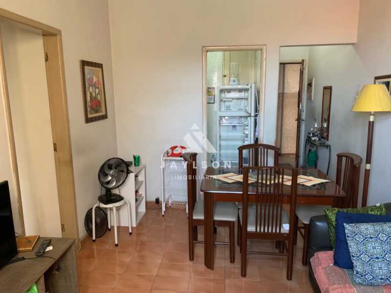 Apartamento à venda com 1 quarto, 45m² - Foto 1