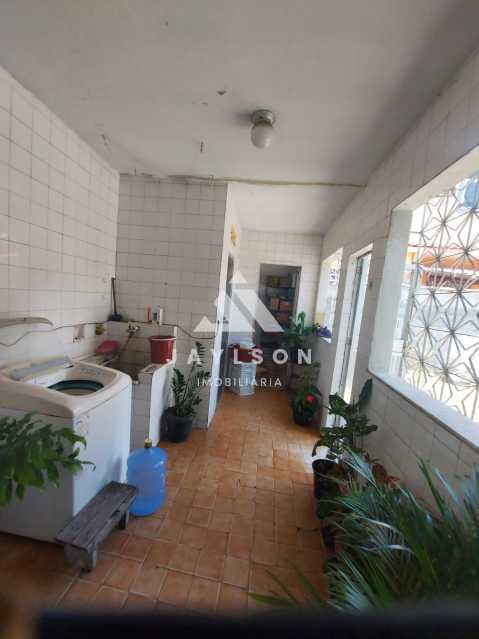 Casa à venda com 2 quartos, 300m² - Foto 19