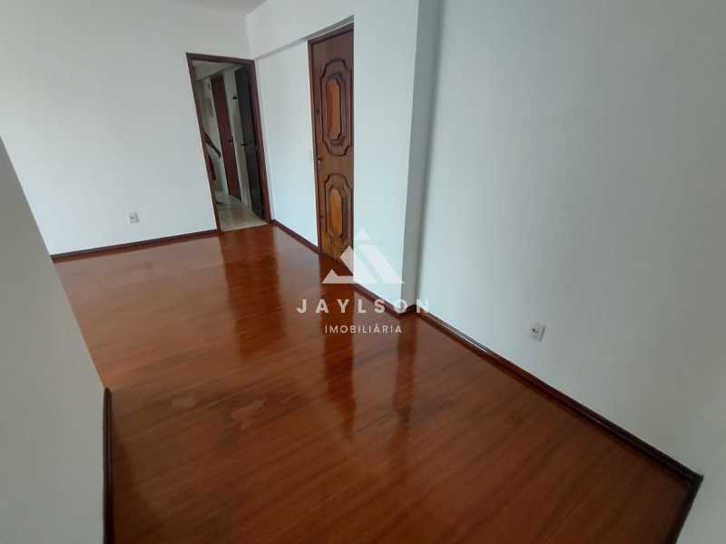 Apartamento à venda com 2 quartos, 70m² - Foto 12