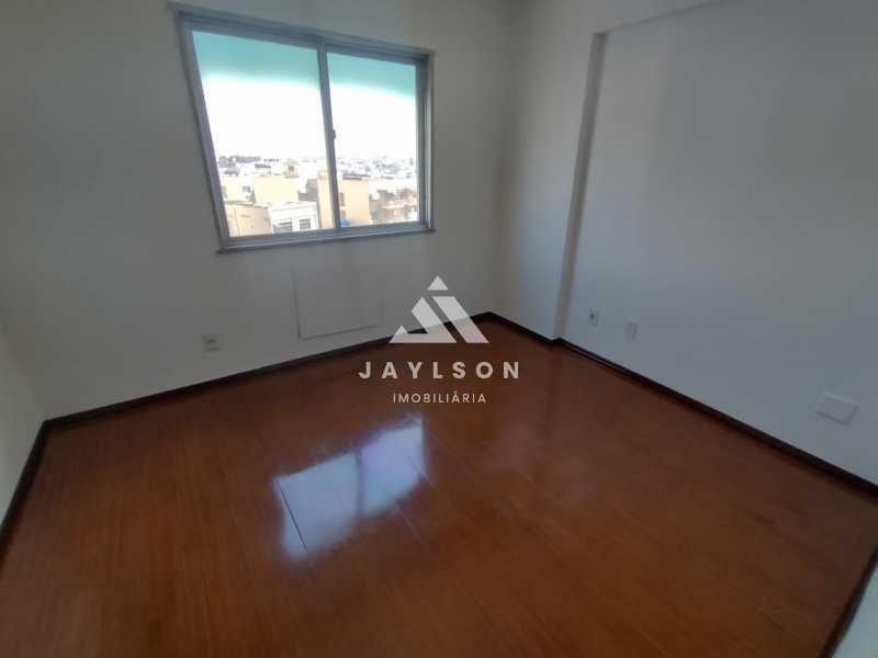 Apartamento à venda com 2 quartos, 70m² - Foto 19