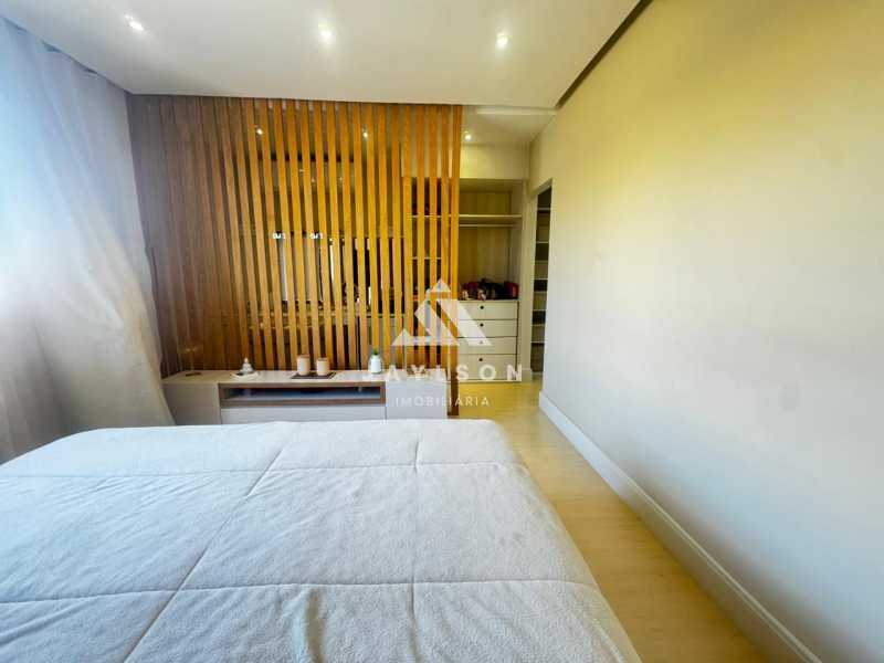 Casa de Condomínio à venda com 5 quartos, 402m² - Foto 15