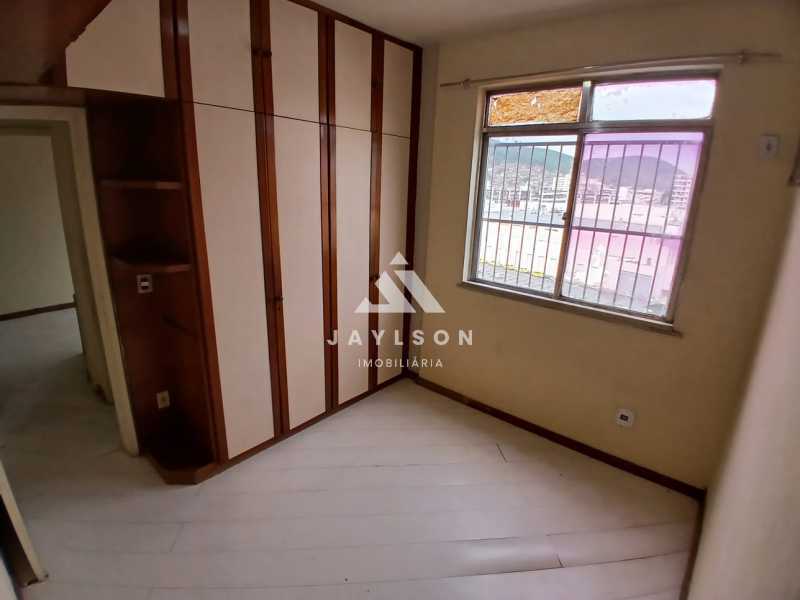 Apartamento à venda com 2 quartos, 80m² - Foto 13