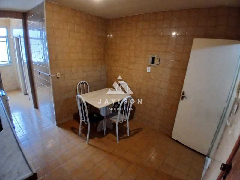 Apartamento à venda com 2 quartos, 80m² - Foto 15