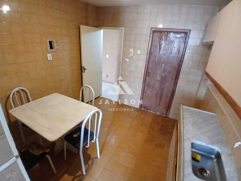 Apartamento à venda com 2 quartos, 80m² - Foto 16