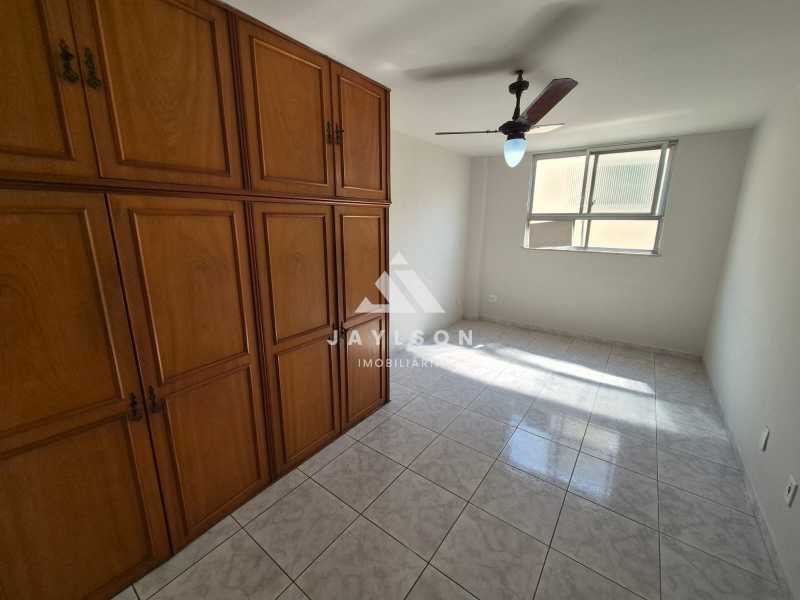 Apartamento à venda com 2 quartos, 67m² - Foto 8