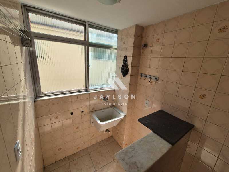 Apartamento à venda com 2 quartos, 67m² - Foto 16