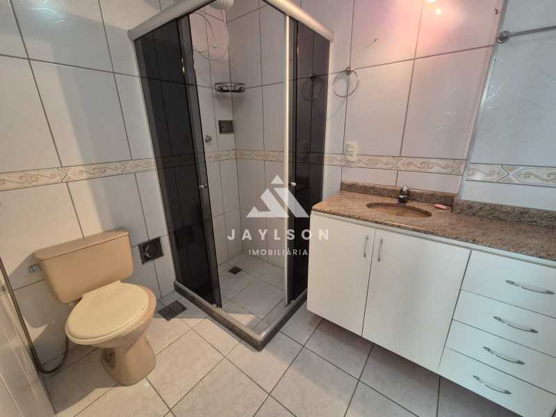 Apartamento à venda com 2 quartos, 67m² - Foto 18