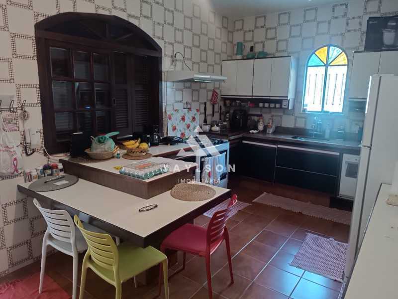 Casa à venda com 3 quartos, 273m² - Foto 12