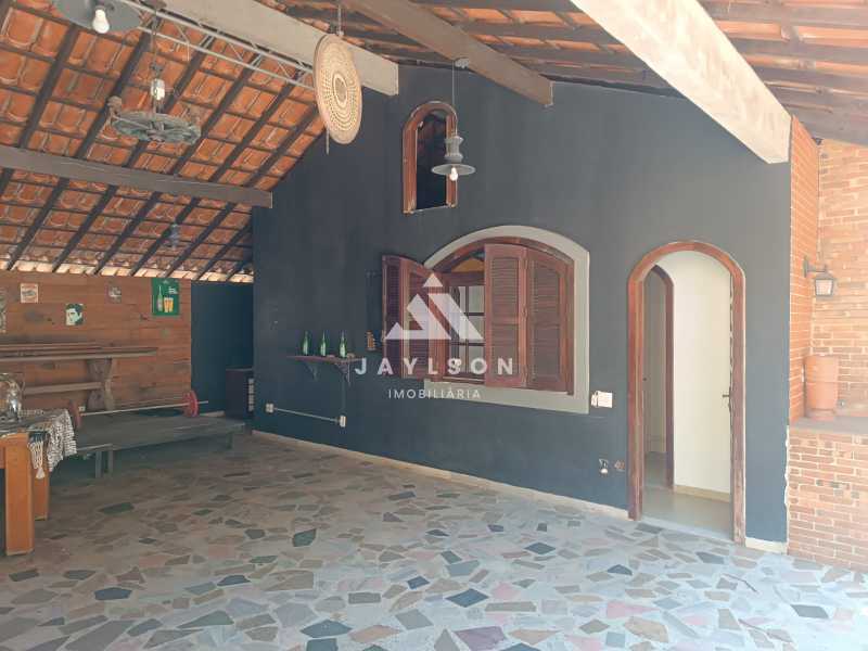 Casa à venda com 3 quartos, 273m² - Foto 19