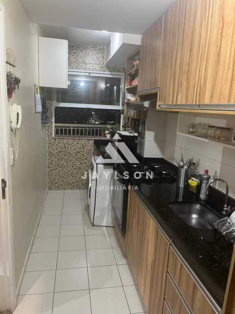 Apartamento à venda com 3 quartos, 75m² - Foto 17